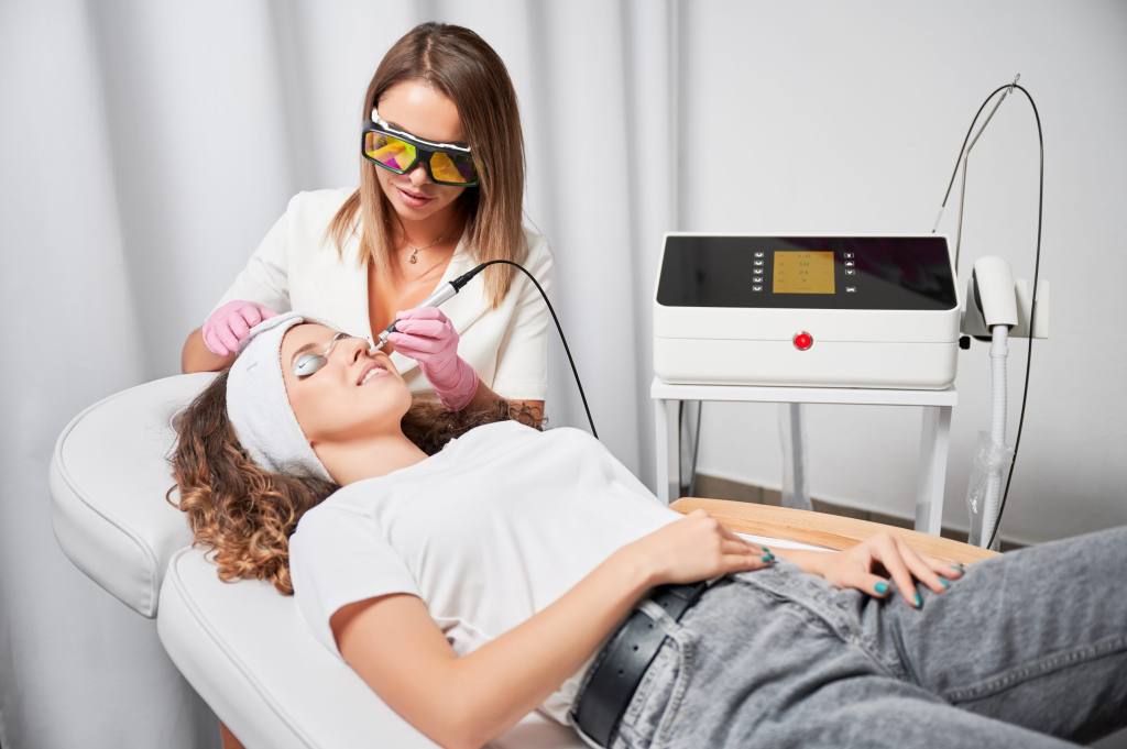 The Role of Dermatologists in Cosmetic Treatments