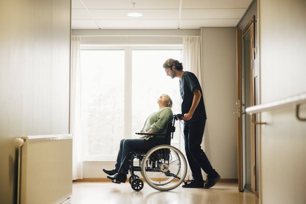 Navigating the Process of Choosing a Nursing Home in California